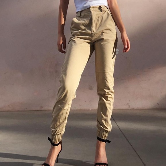 pull and bear cargo joggers